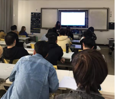 數(shù)媒教研室開展公開課教學(xué)活動，為招生工作注入新活力